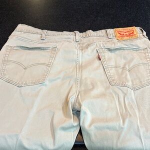 Levi's Men's Light Tan Relaxed Jeans